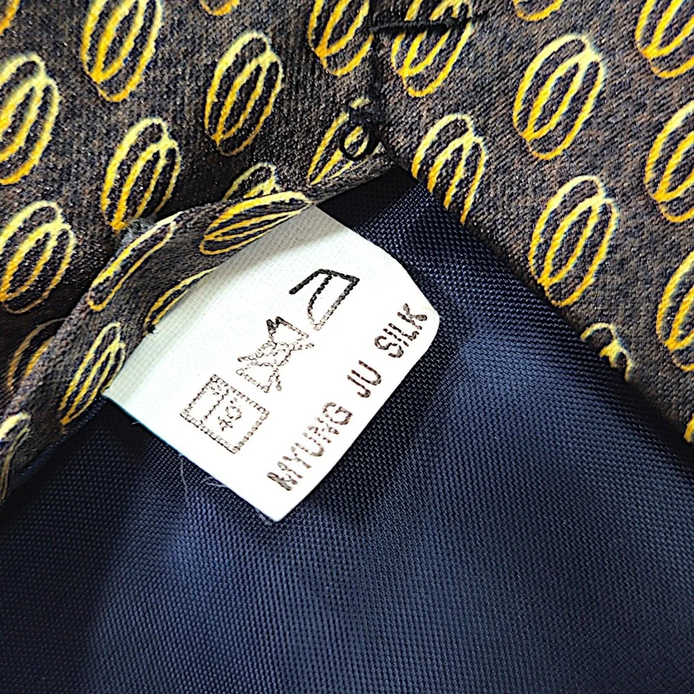 Sette & Bello Silk Necktie Hand Made Geometric Oval Medallion Blue Gold‎ OS